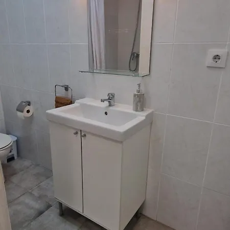 Apartman Piso En El Centro De *